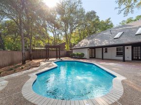 701 N Oakmont Lane , Fort Worth Texas 76112