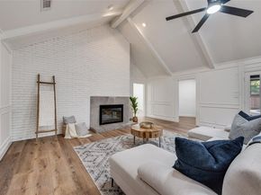 701 N Oakmont Lane , Fort Worth Texas 76112