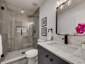 701 N Oakmont Lane , Fort Worth Texas 76112