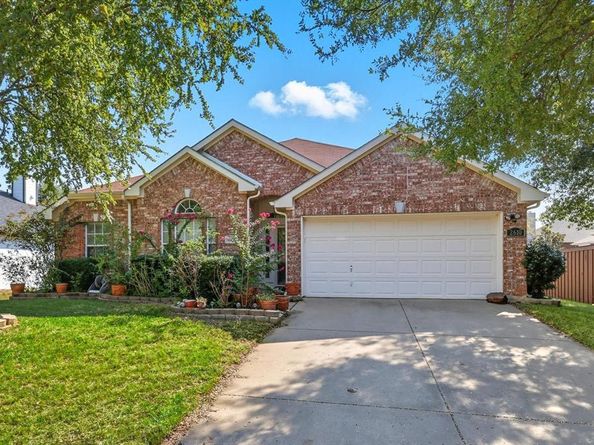 2610  Oxford Oaks Lane , Corinth Texas 76210