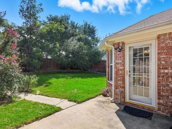 2610  Oxford Oaks Lane , Corinth Texas 76210