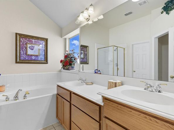 2610  Oxford Oaks Lane , Corinth Texas 76210