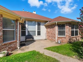 2610  Oxford Oaks Lane , Corinth Texas 76210