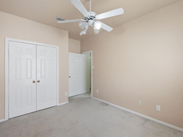 2610  Oxford Oaks Lane , Corinth Texas 76210