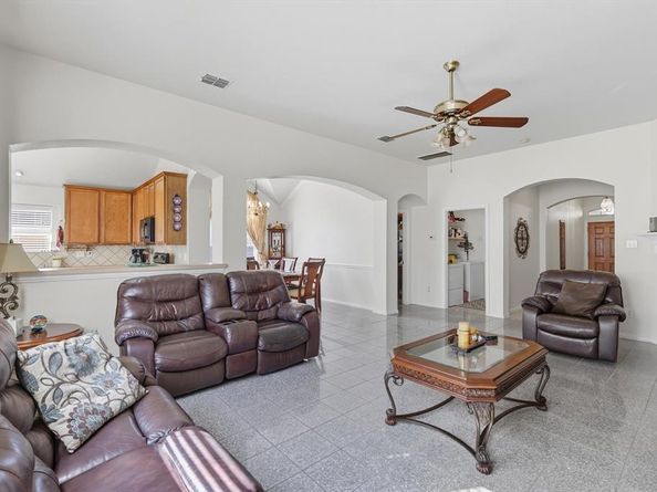 2610  Oxford Oaks Lane , Corinth Texas 76210