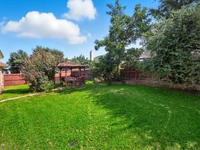 2610  Oxford Oaks Lane , Corinth Texas 76210