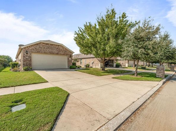 3083  Oyster Bay Drive , Frisco Texas 75036