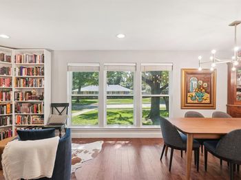 1122  PARKHAVEN Drive 