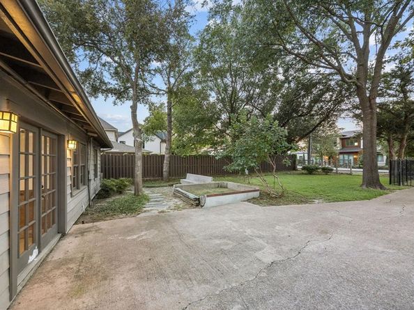 7937  Deer Trail Drive , Dallas Texas 75238