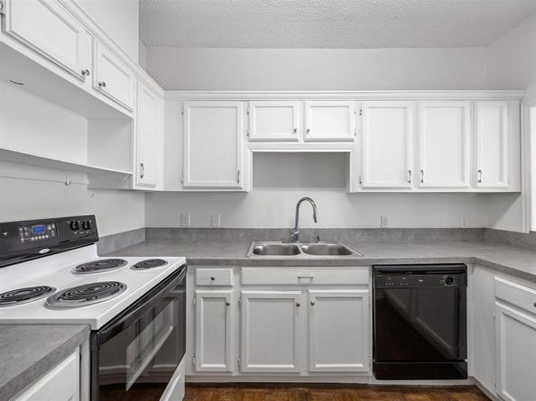 5310  Keller Springs Road  332, Dallas Texas 75248