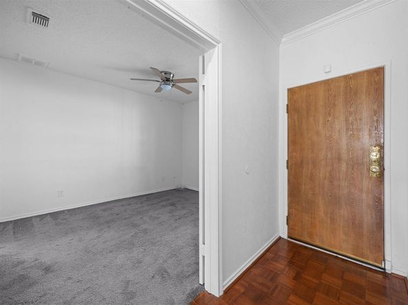5310  Keller Springs Road  332, Dallas Texas 75248