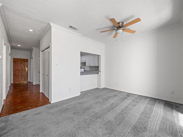 5310  Keller Springs Road  332, Dallas Texas 75248