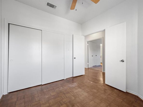 5310  Keller Springs Road  332, Dallas Texas 75248