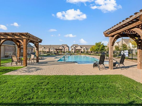 1560  Windermere Way , Farmers Branch Texas 75234