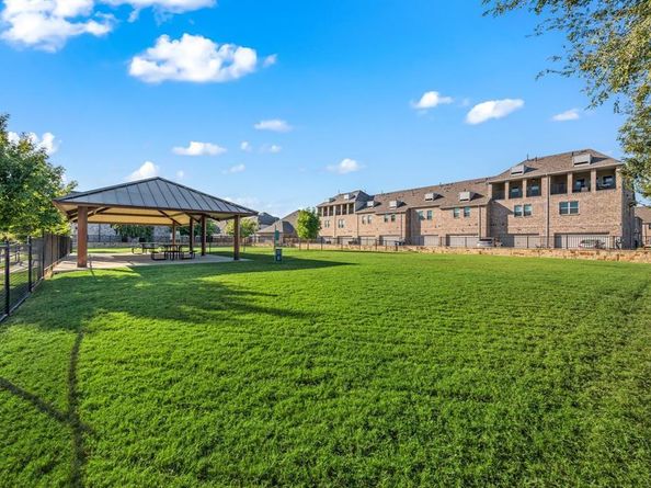 1560  Windermere Way , Farmers Branch Texas 75234