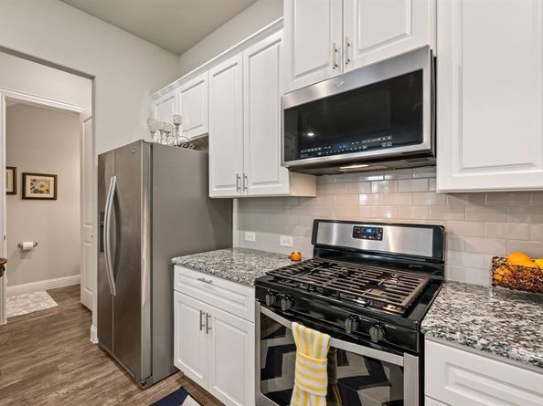 1560  Windermere Way , Farmers Branch Texas 75234