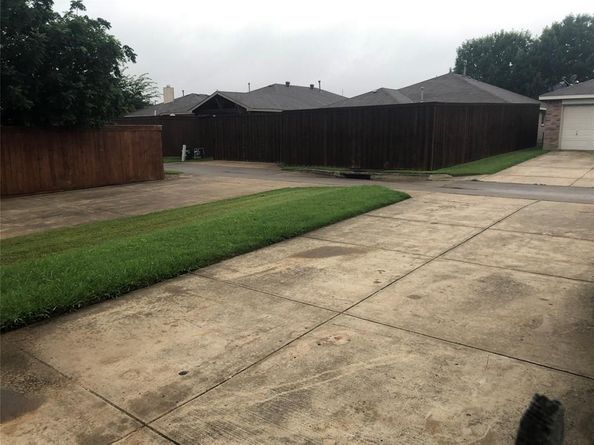 2937  Monticello Lane , Lancaster Texas 75134