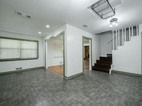 2515 S 5th Street , Garland Texas 75041
