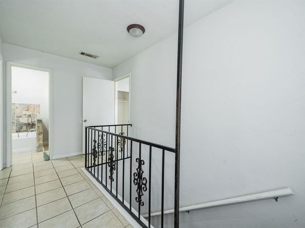 2515 S 5th Street , Garland Texas 75041