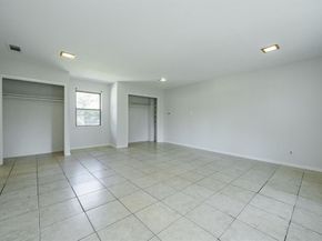 2515 S 5th Street , Garland Texas 75041