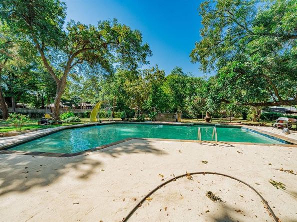 2515 S 5th Street , Garland Texas 75041