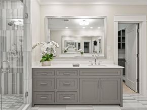 6807  Joyce Way , Dallas Texas 75225