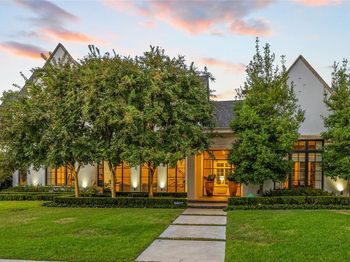 6807  Joyce Way 