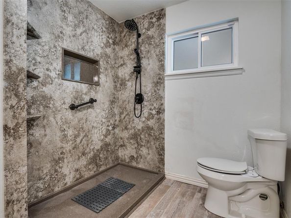 3405  Lynnwood Drive , Arlington Texas 76013