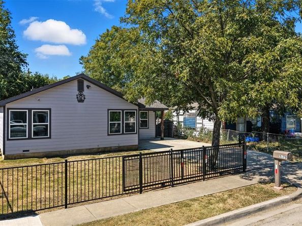 5170  Erath Street , Fort Worth Texas 76119