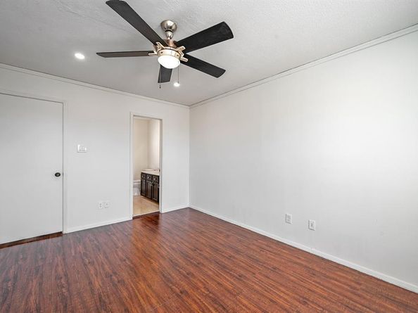1837  Amber Lane , Carrollton Texas 75007