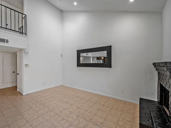 1837  Amber Lane , Carrollton Texas 75007