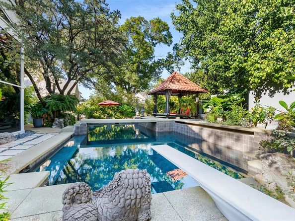 10406  Crestover Drive , Dallas Texas 75229