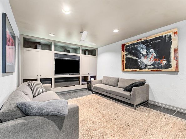 10406  Crestover Drive , Dallas Texas 75229