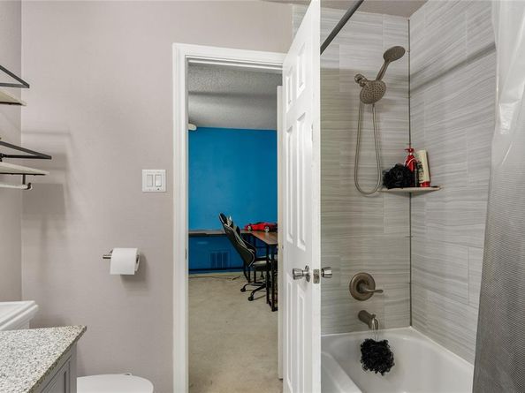 1008  Nottingham Drive , Carrollton Texas 75007