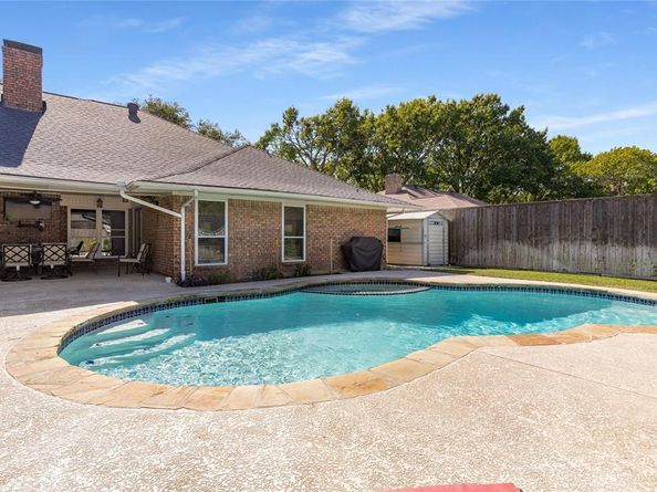 1008  Nottingham Drive , Carrollton Texas 75007