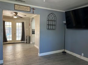 1610  Davis Boulevard , Garland Texas 75042