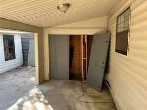 1610  Davis Boulevard , Garland Texas 75042