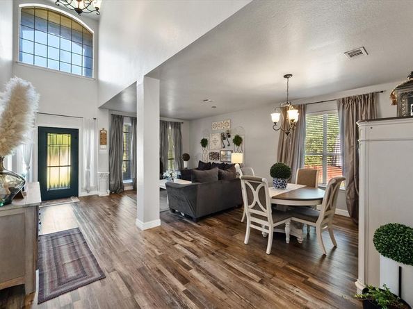 6  Whispering Bend Court , Mansfield Texas 76063