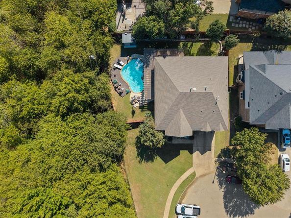 6  Whispering Bend Court , Mansfield Texas 76063