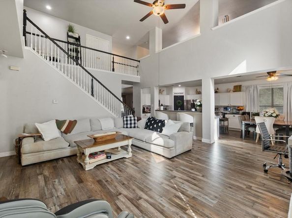 6  Whispering Bend Court , Mansfield Texas 76063
