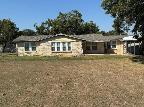 4609  Pioneer Road , Balch Springs Texas 75180