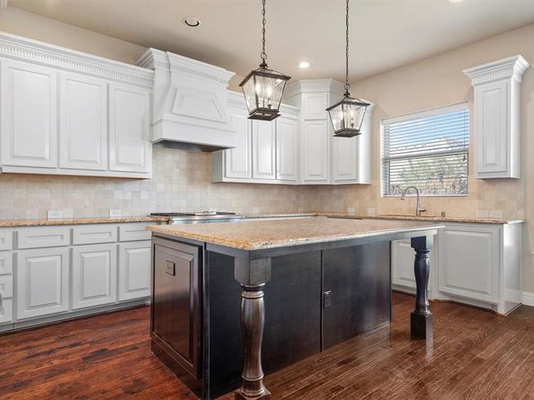 3808  Anne Circle , Flower Mound Texas 75022