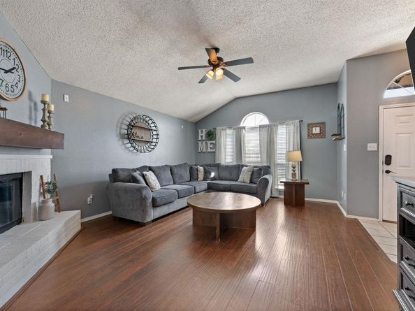 5603  Alicante Drive , Arlington Texas 76017