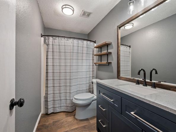 5603  Alicante Drive , Arlington Texas 76017