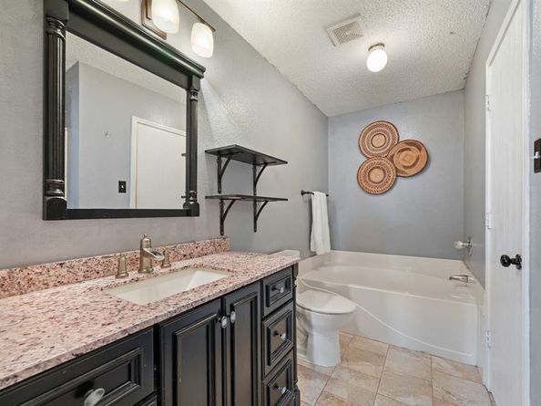 5603  Alicante Drive , Arlington Texas 76017