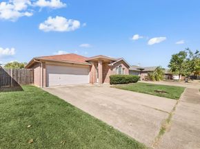 5603  Alicante Drive , Arlington Texas 76017