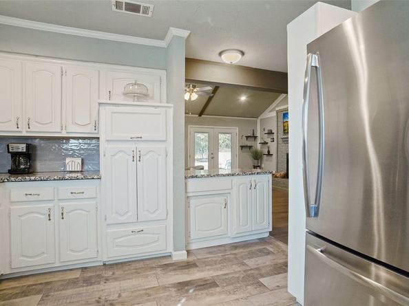 337  Shady Lane , Azle Texas 76020