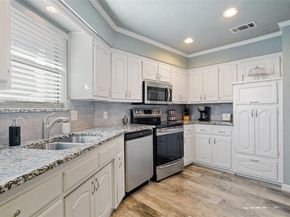 337  Shady Lane , Azle Texas 76020