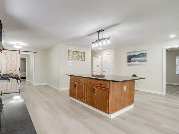 1320  Wayne Street , Haltom City Texas 76117