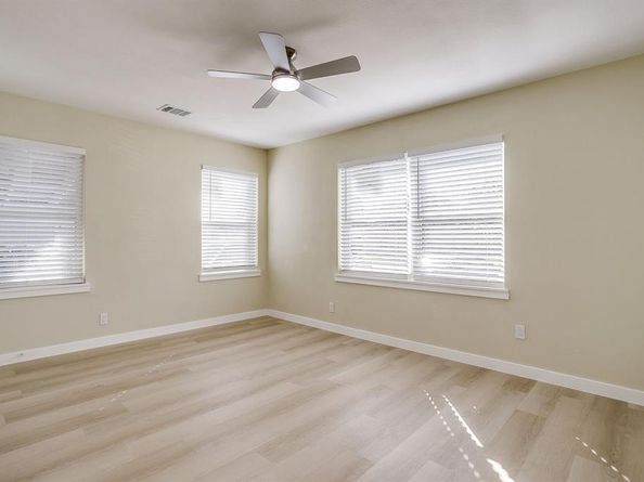 1320  Wayne Street , Haltom City Texas 76117